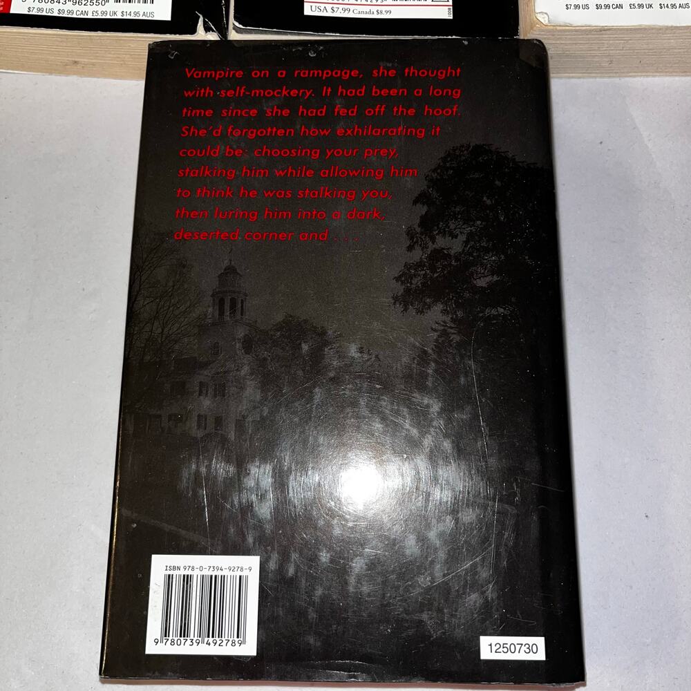 Lynsay Sands Argeneau Vampire Romance Lot of 7 Books (6 Paperback + 1 Hardcover) - Picture 3 of 4